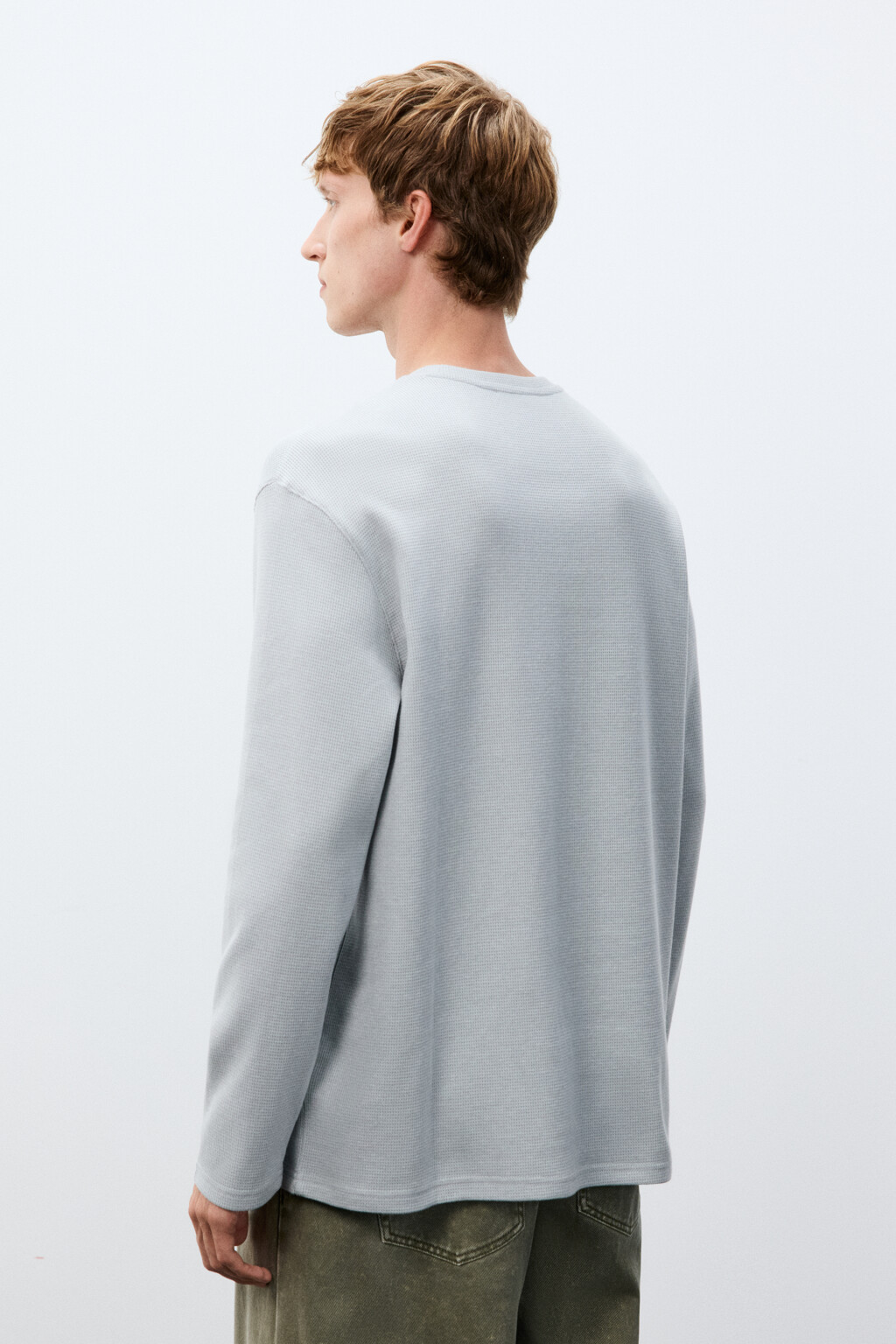 Лонгслив из фактурного трикотажа - цвет серый - 3