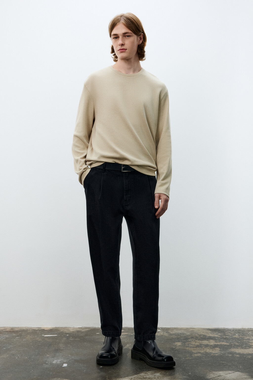 Лонгслив из фактурного трикотажа - цвет бежевый - 4