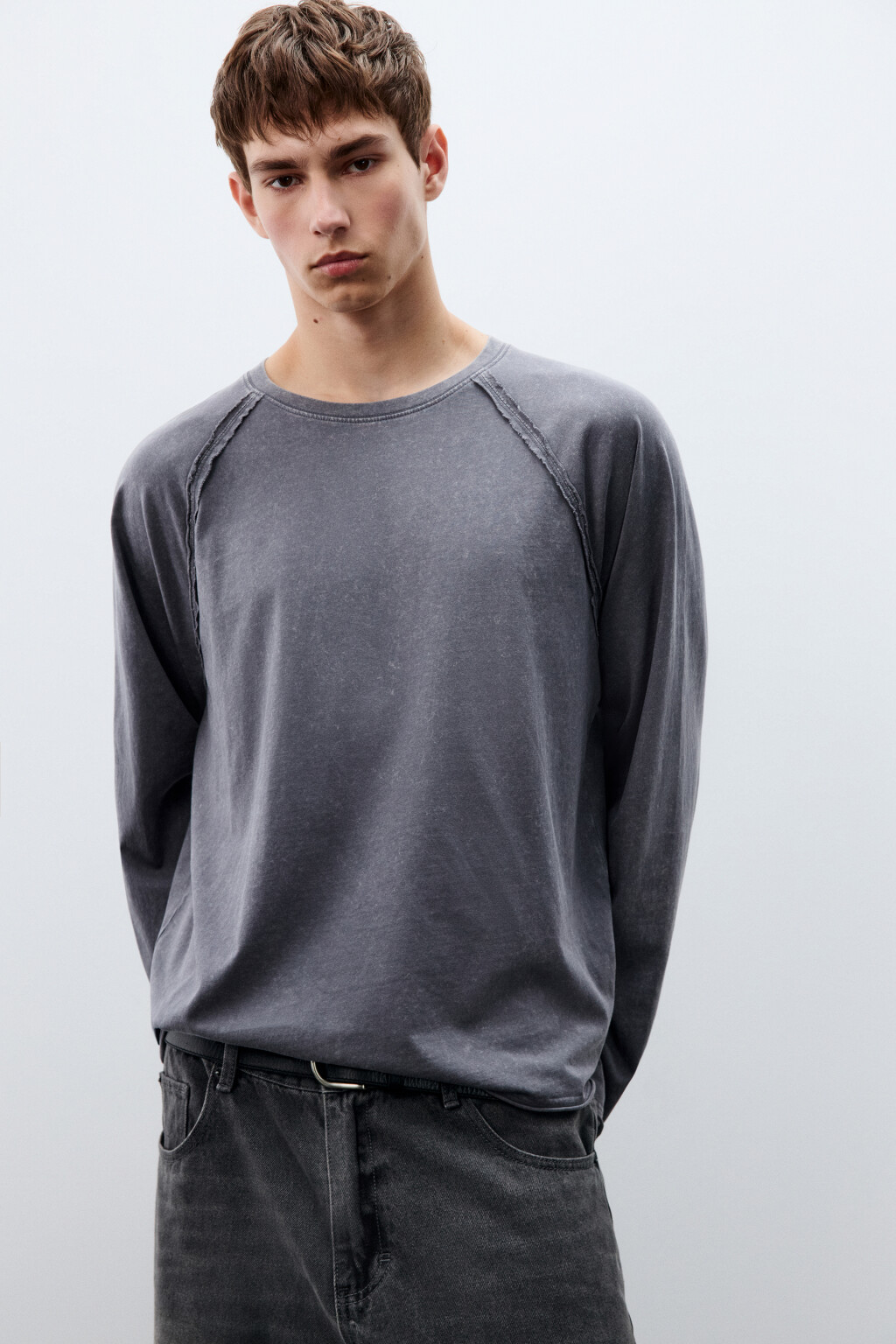 Лонгслив вареный с открытыми срезами - цвет серый - 2