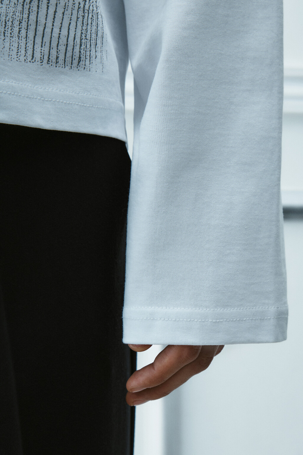 Лонгслив хлопковый с принтом - цвет белый - 7