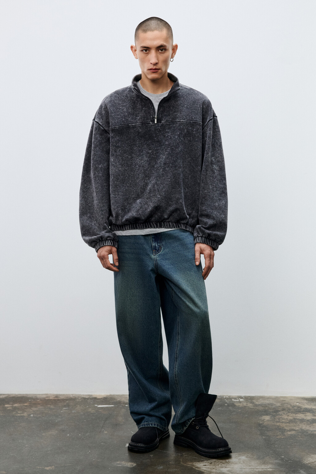 Толстовка на молнии с вареным эффектом - цвет черный - 4