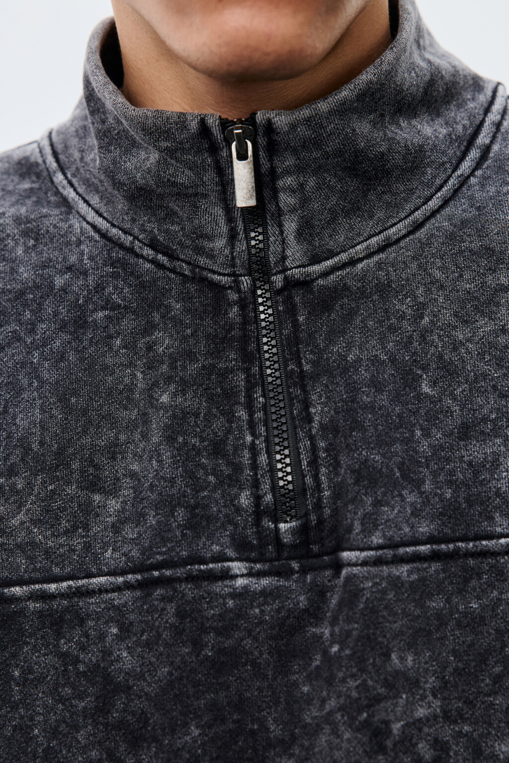 Толстовка на молнии с вареным эффектом - цвет черный - 5