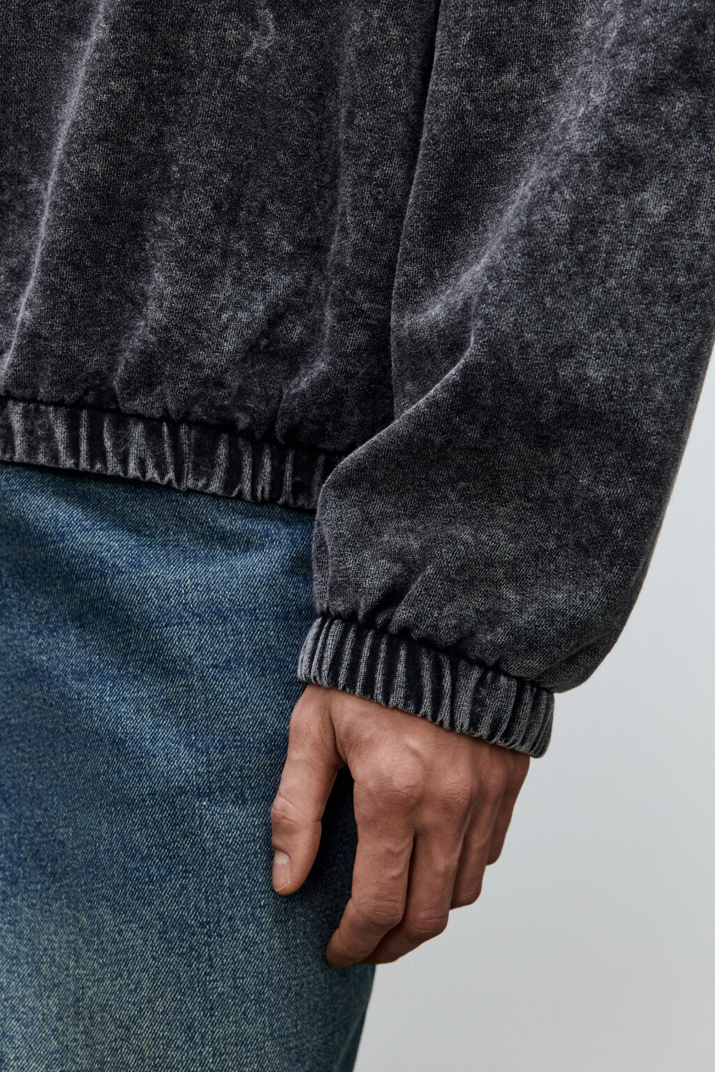 Толстовка на молнии с вареным эффектом - цвет черный - 6