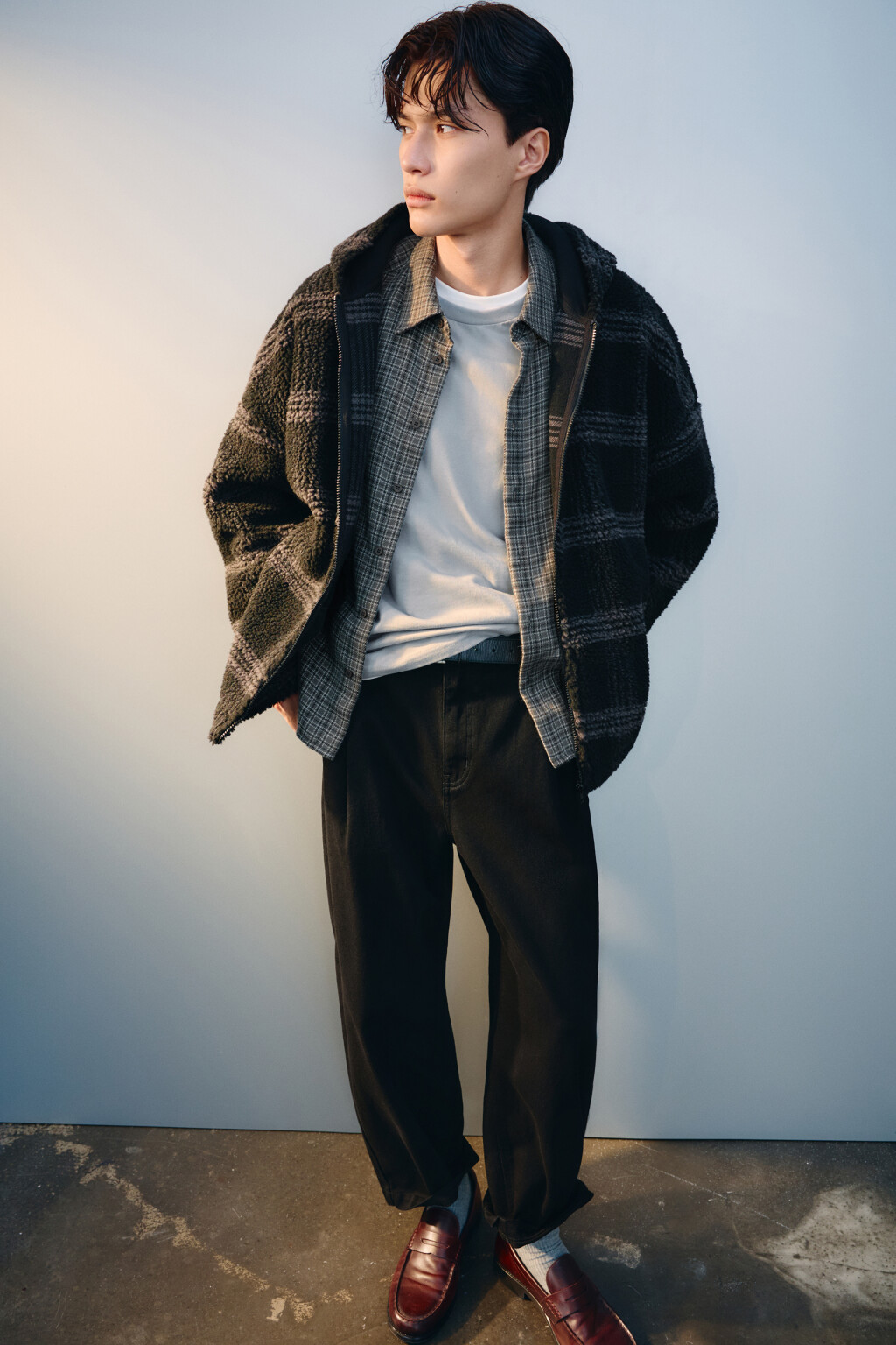 Худи-зипка флисовая с капюшоном - цвет черный - 2