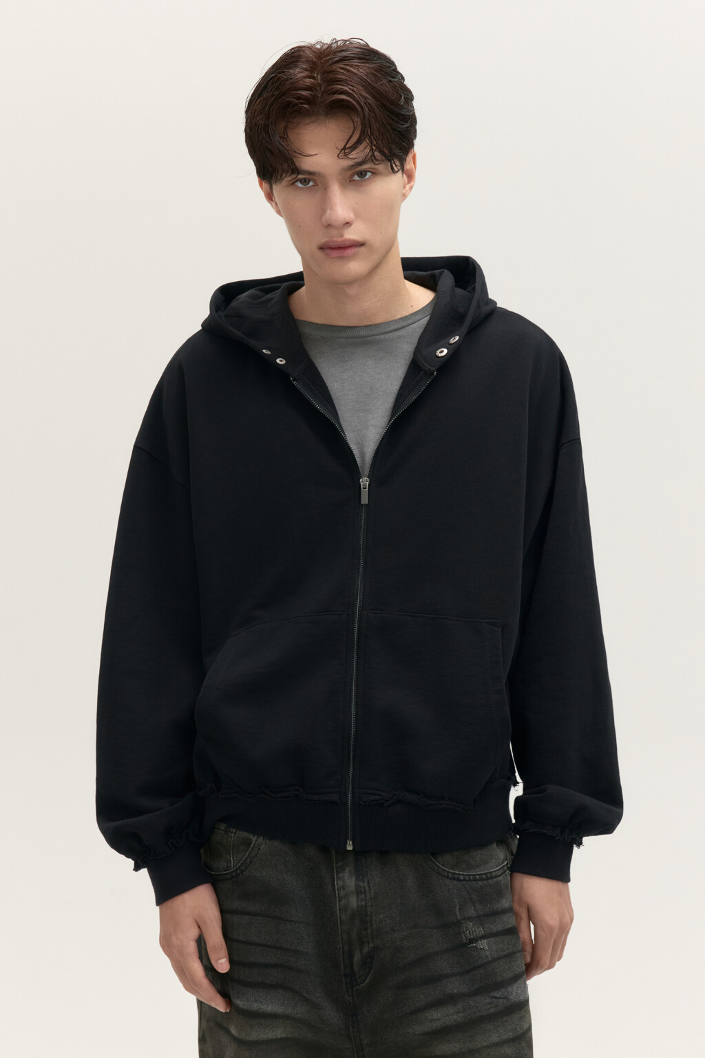 Худи-зипка из футера с капюшоном - цвет черный - 2