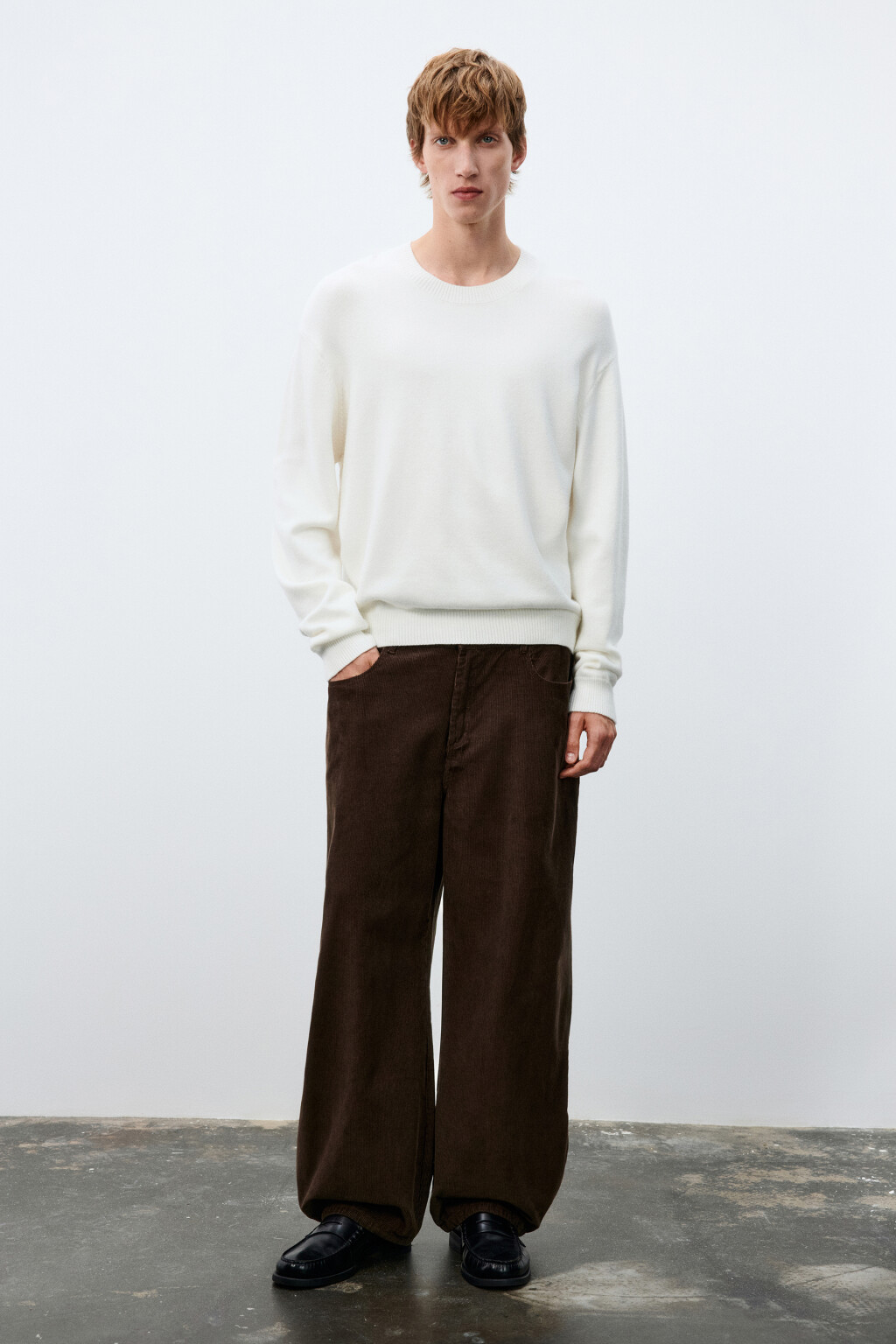 Джемпер из тонкого вязаного трикотажа - цвет белый - 4