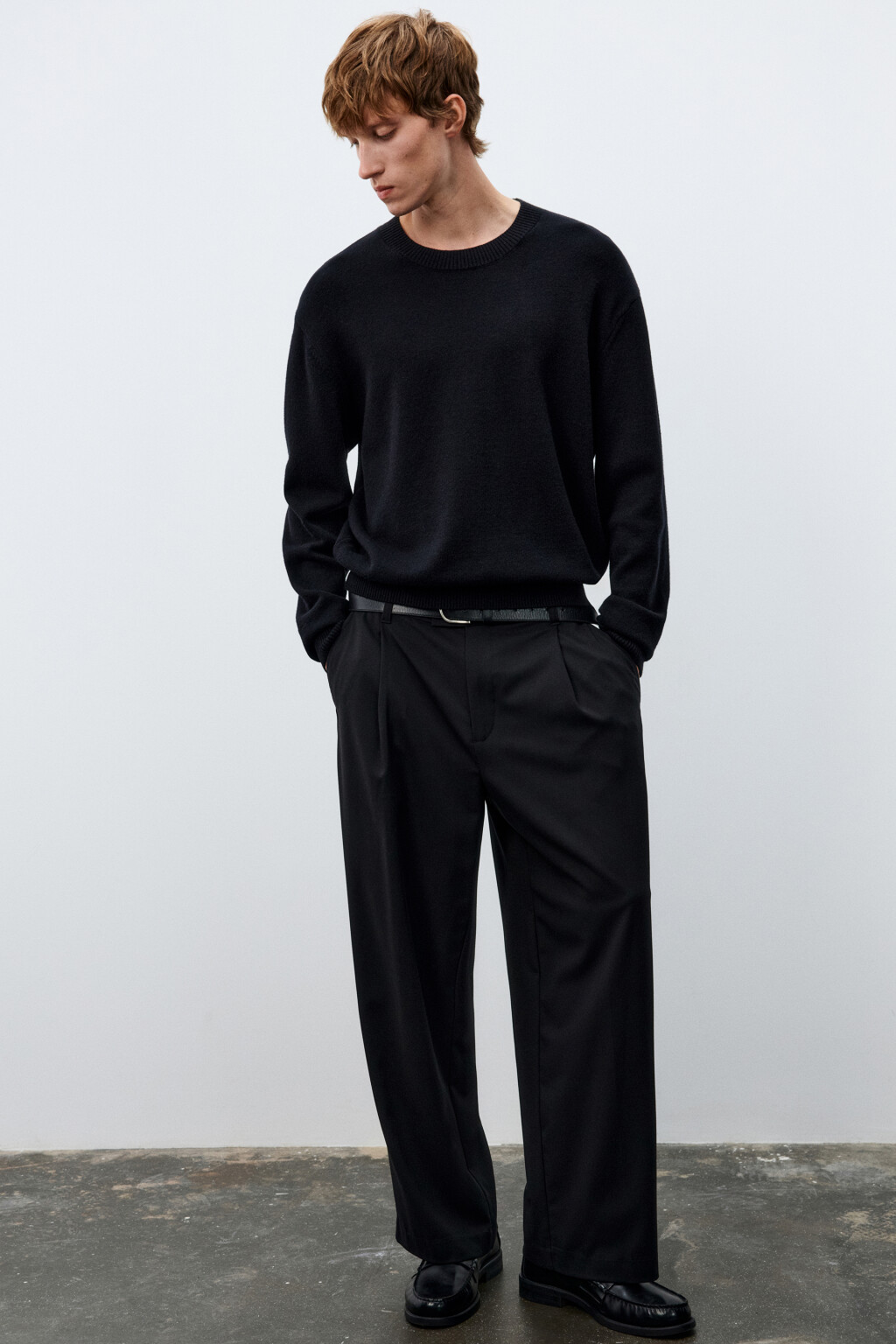 Джемпер из тонкого вязаного трикотажа - цвет черный - 2