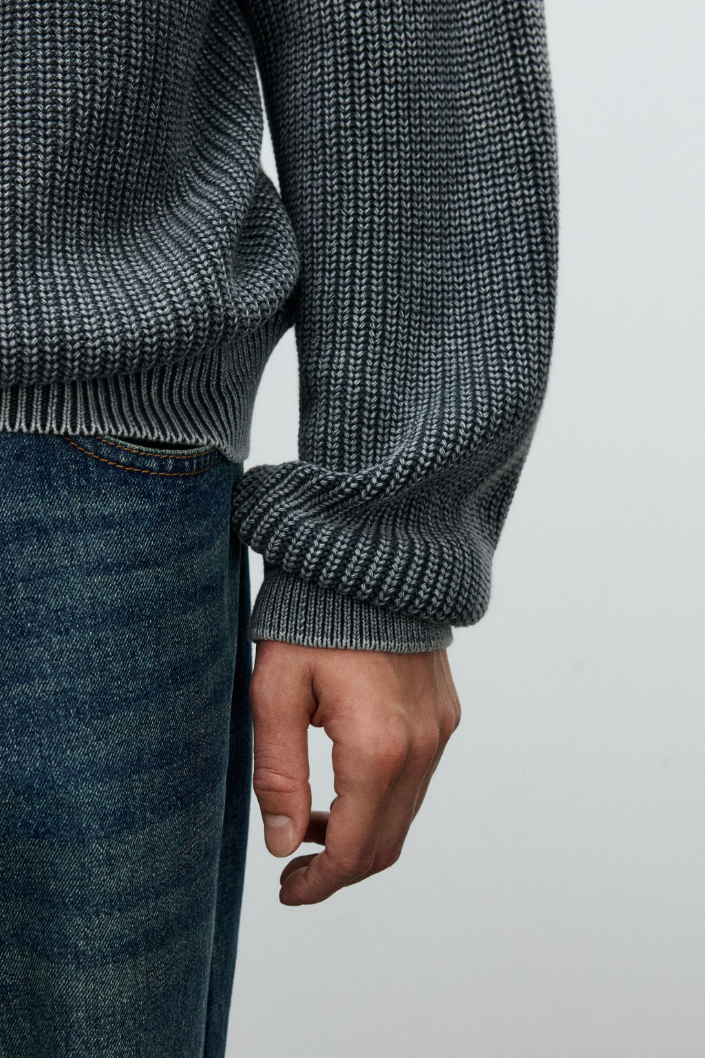 Джемпер вязаный с вареным эффектом - цвет серый - 7