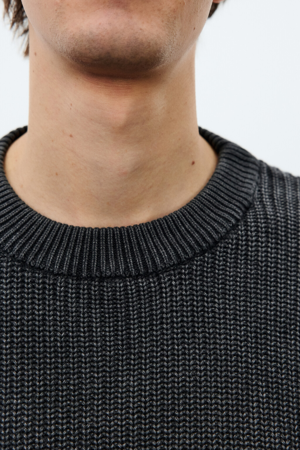 Джемпер вязаный с вареным эффектом - цвет черный - 5