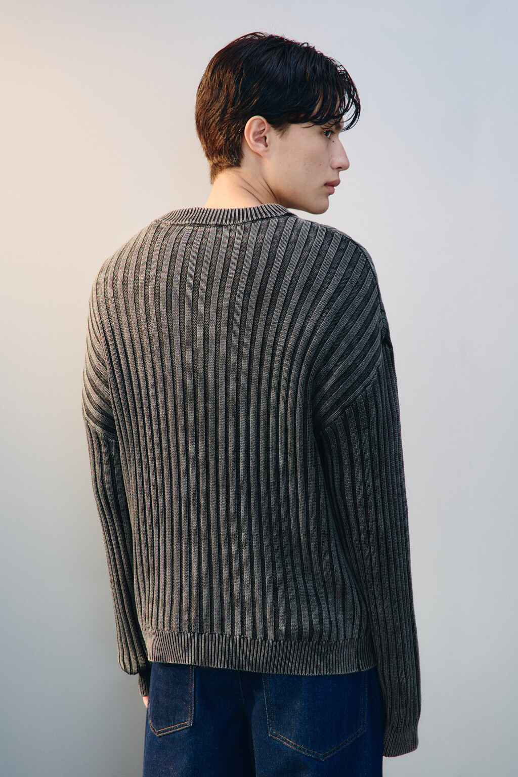 Джемпер вязаный в рубчик - цвет серый - 3