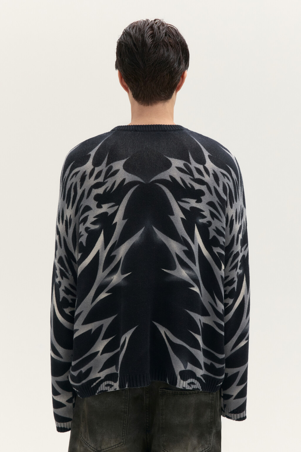 Джемпер вязаный с принтом-абстракцией - цвет черный - 4