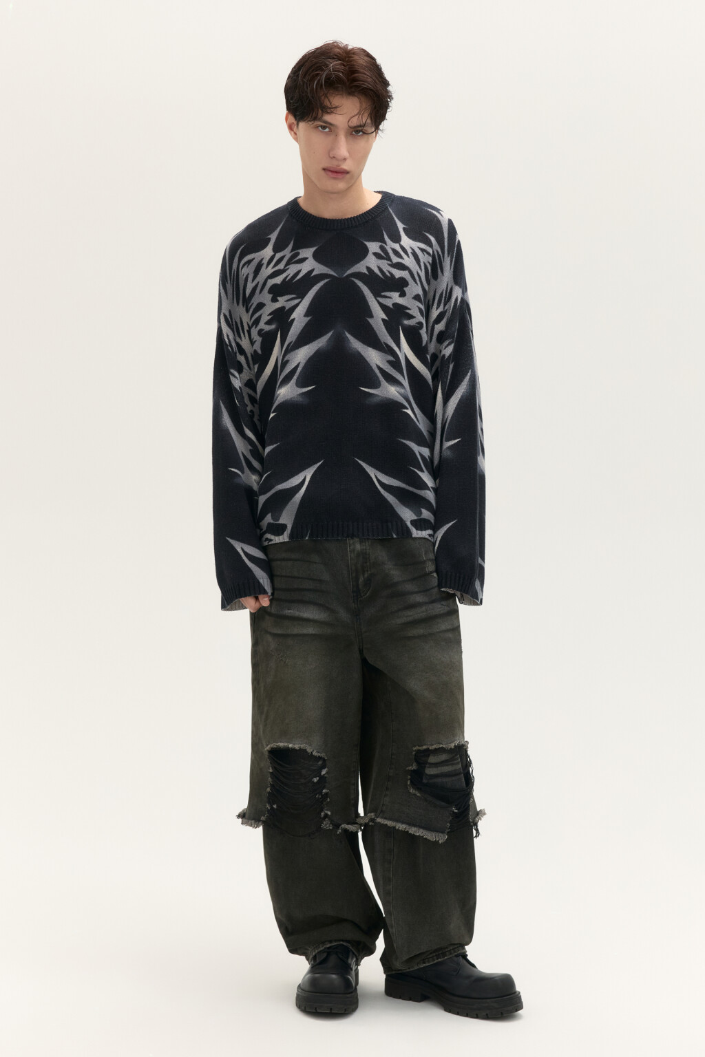 Джемпер вязаный с принтом-абстракцией - цвет черный - 5