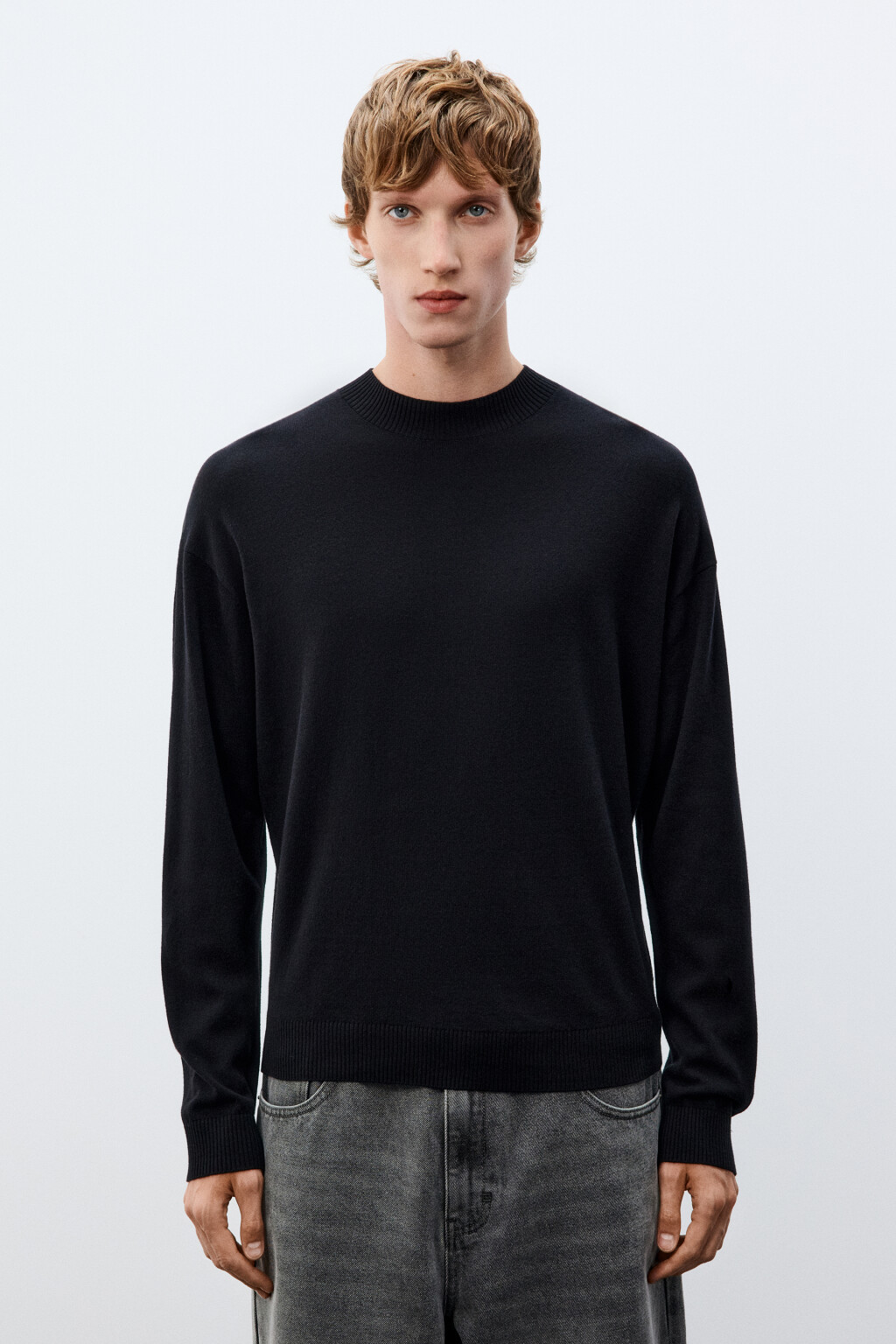 Джемпер тонкий вязаный - цвет черный - 2