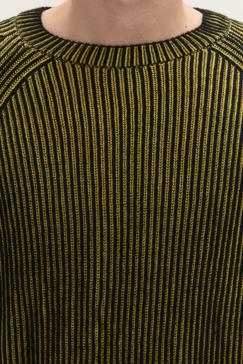 Джемпер вязаный в рубчик - цвет желтый - 5