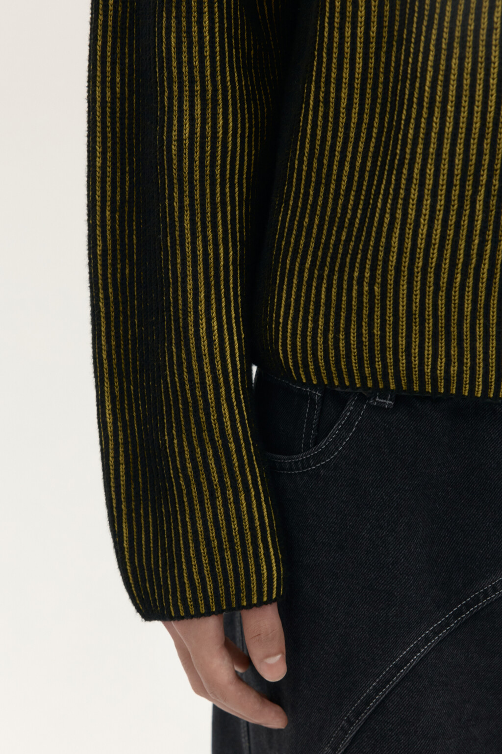 Джемпер вязаный в рубчик - цвет желтый - 6