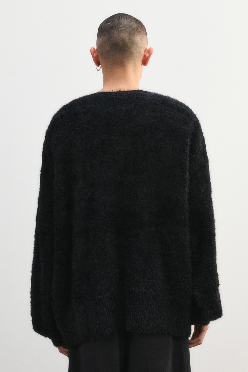 Кардиган на пуговицах с V-вырезом - цвет черный - 5