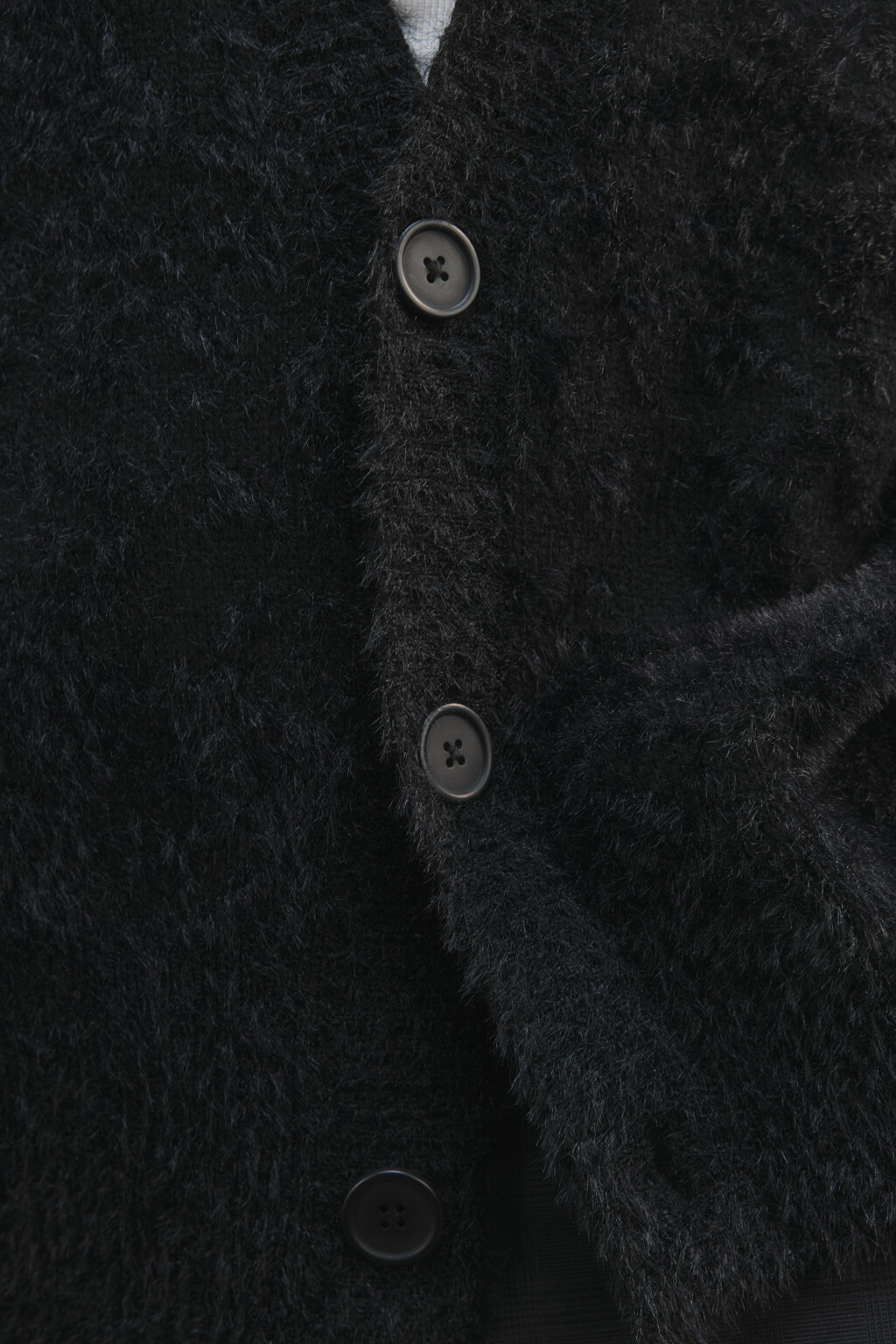 Кардиган на пуговицах с V-вырезом - цвет черный - 8