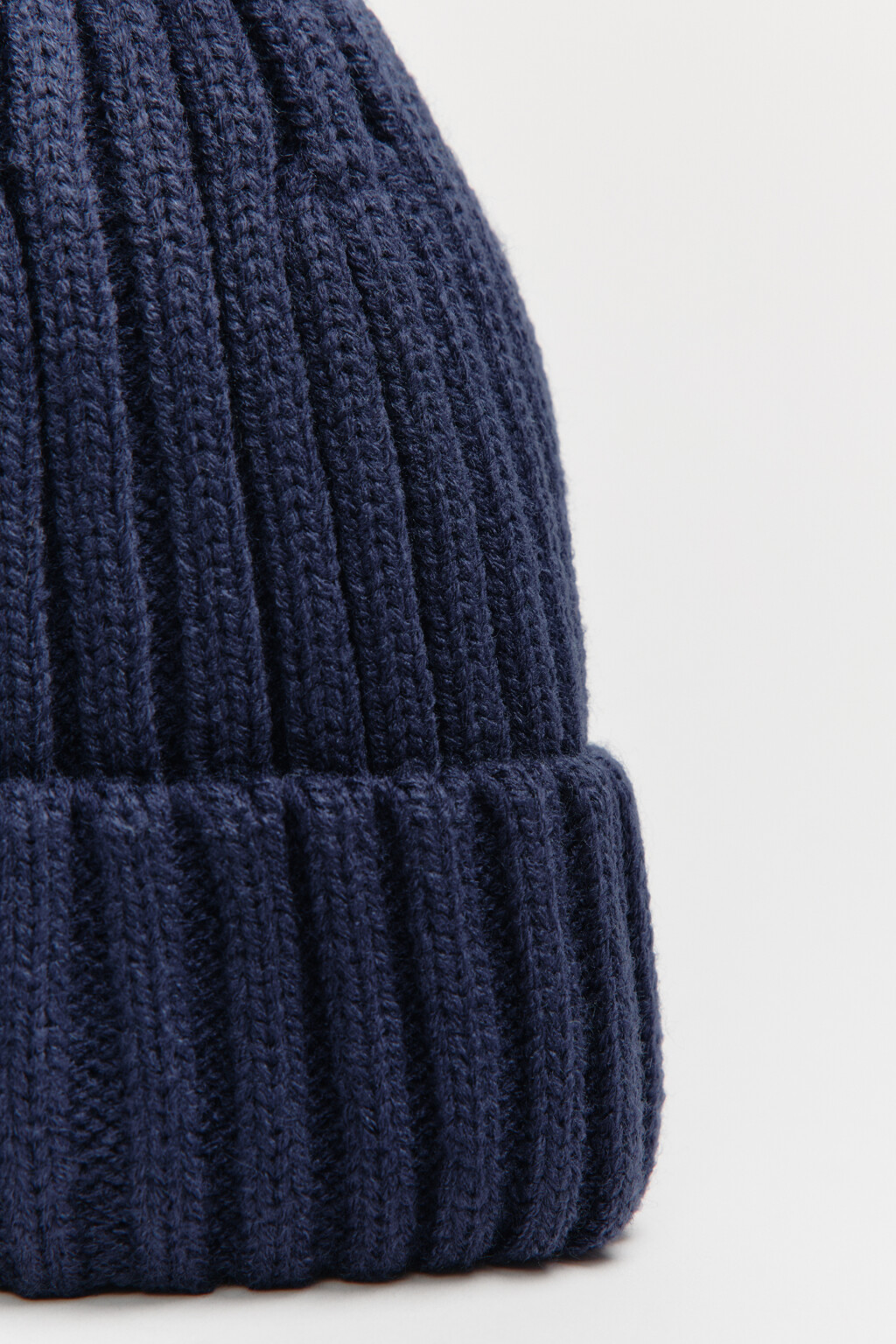 Шапка-бини вязаная в рубчик - цвет синий - 4