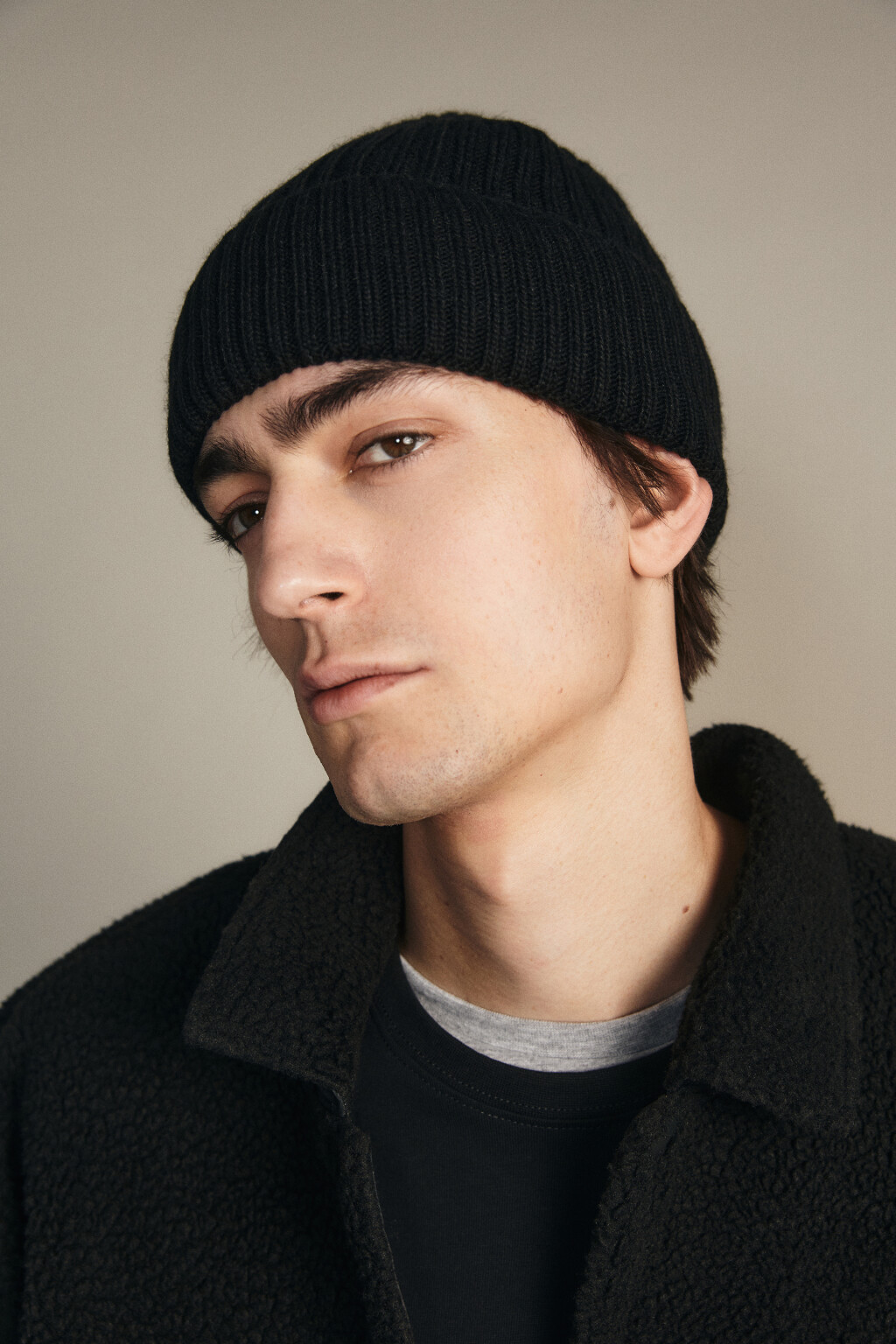 Шапка-бини шерстяная с утеплением - цвет черный - 2