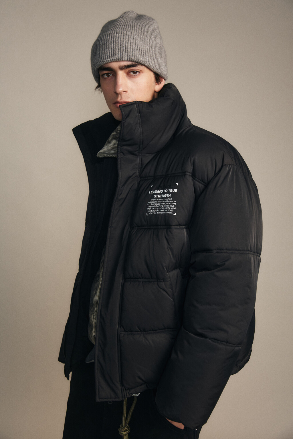 Шапка-бини трикотажная в рубчик - цвет серый - 2