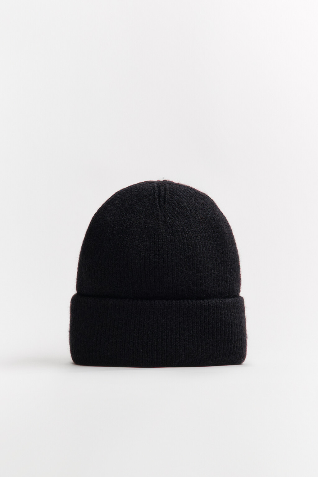 Шапка-бини трикотажная в рубчик - цвет черный - 3