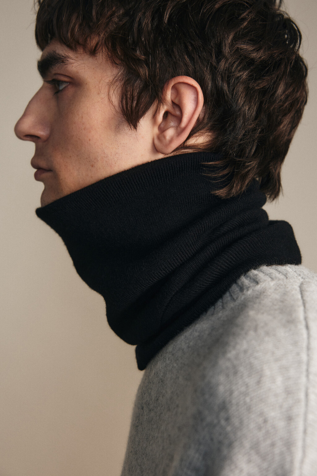 Шарф-снуд облегающий - цвет черный - 1