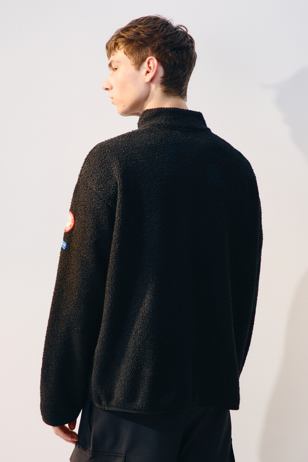 Толстовка-флиска с нашивками - цвет черный - 4