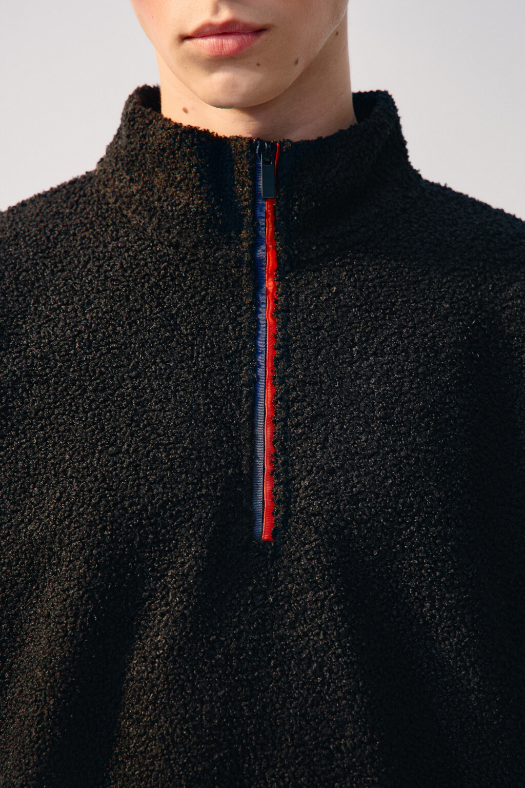 Толстовка-флиска с нашивками - цвет черный - 6