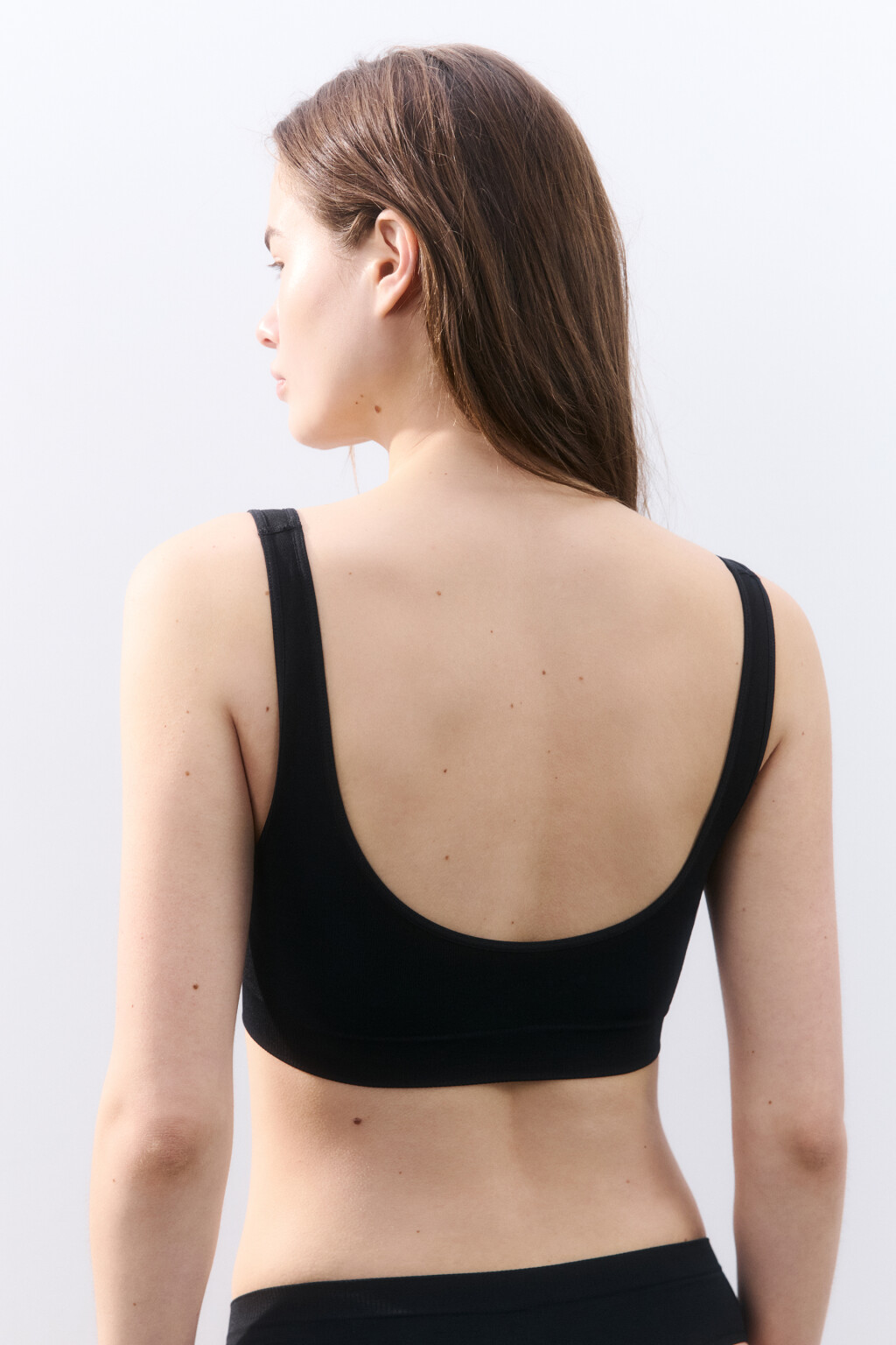Бюстгальтер-топ бесшовный гладкий - цвет черный - 3