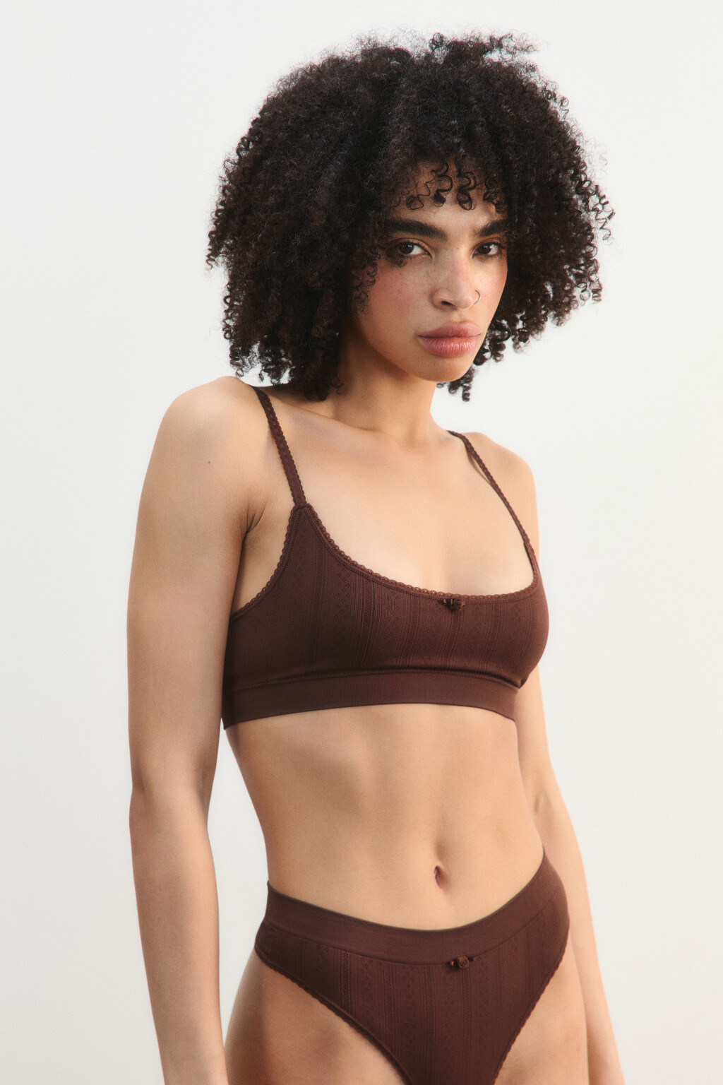 Бюстгальтер-топ бесшовный ажурный - цвет коричневый - 2