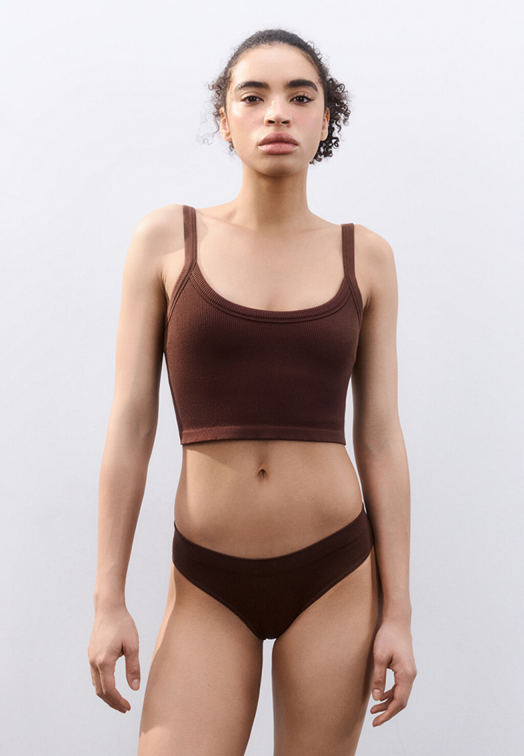 Трусы-слипы бесшовные в рубчик - цвет коричневый - 9