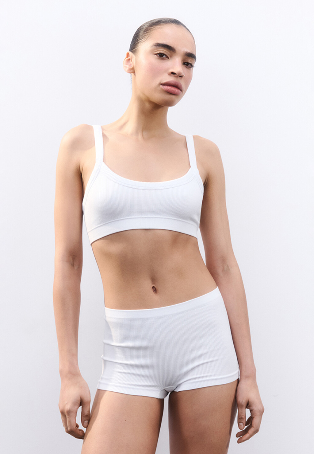 Трусы-боксеры бесшовные в рубчик - цвет белый - 9