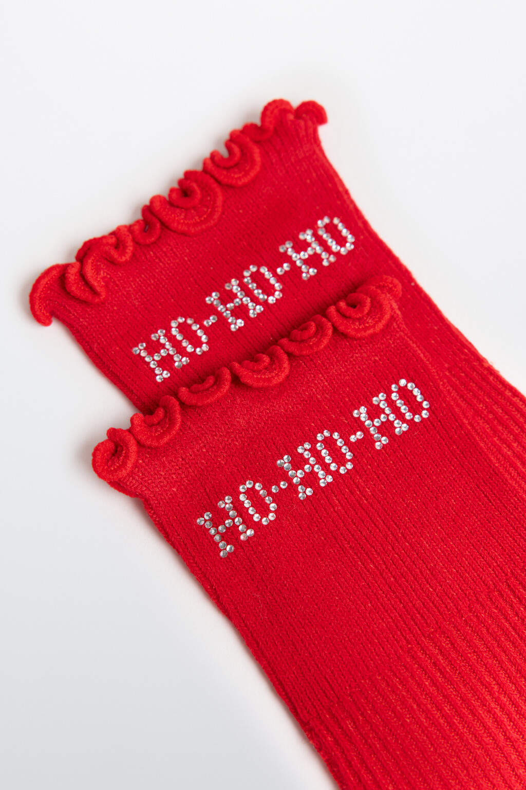 Носки со стразами и волнистым краем - цвет красный - 2