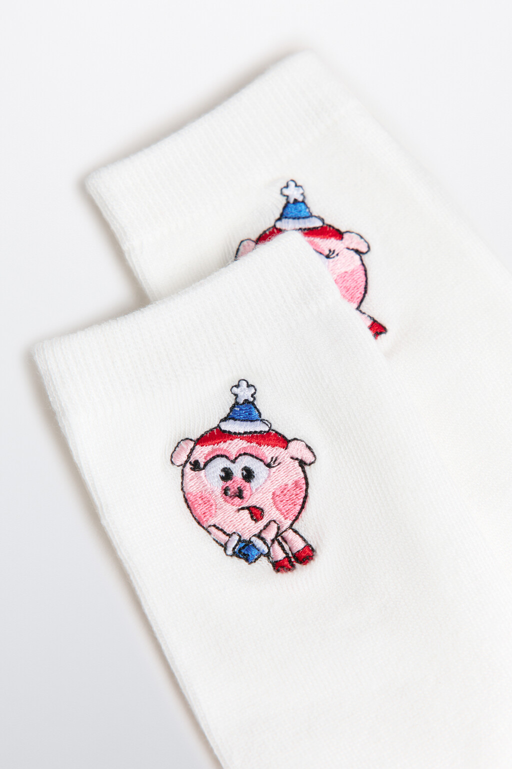 Носки высокие с вышивкой - цвет розовый - 3