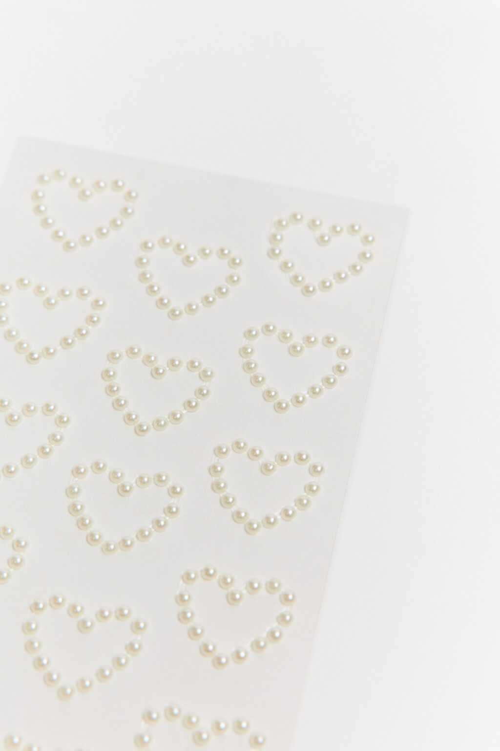 Наклейки для тела в виде сердец из бусин - цвет белый - 2