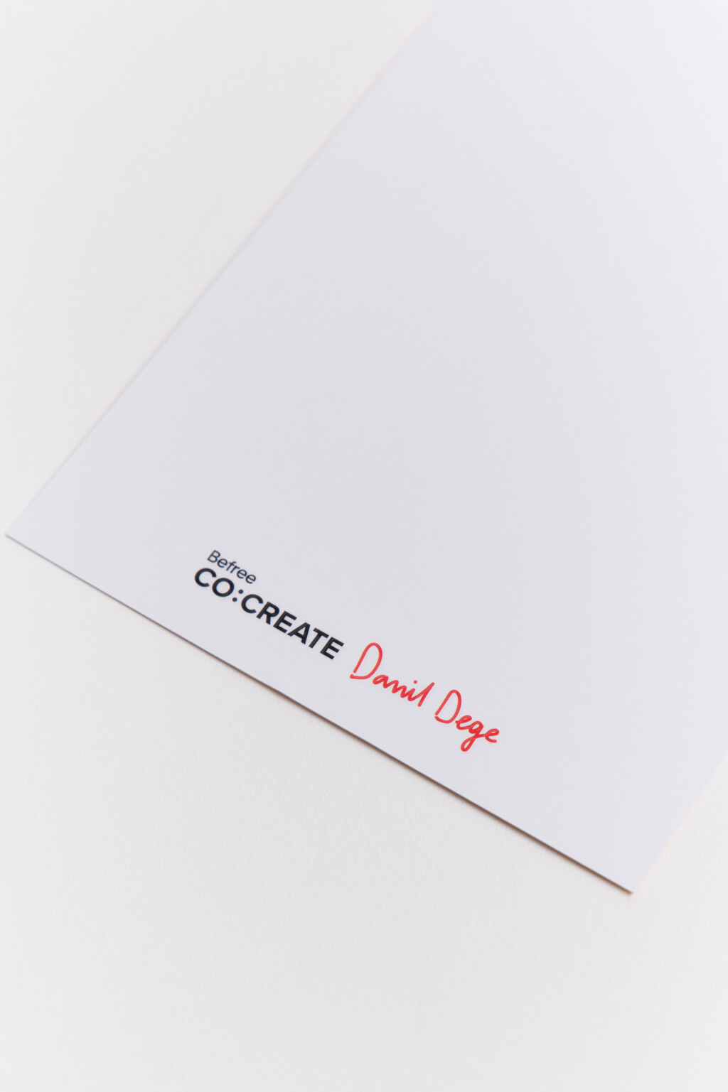 Открытка с рисунками и надписями - цвет белый - 2