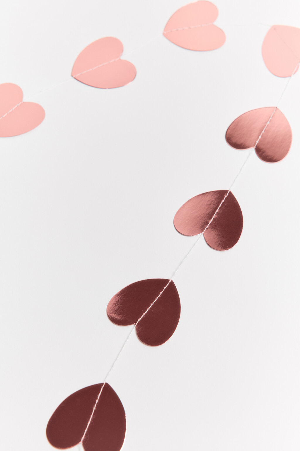 Гирлянда бумажная с сердечками - цвет розовый - 2