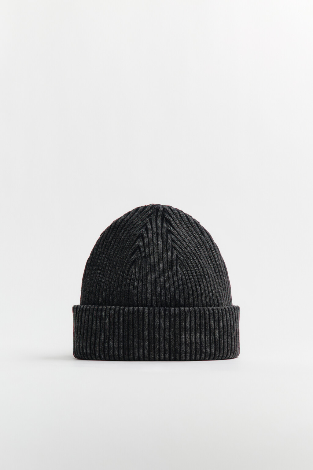 Шапка-бини вязаная в рубчик - цвет серый - 3