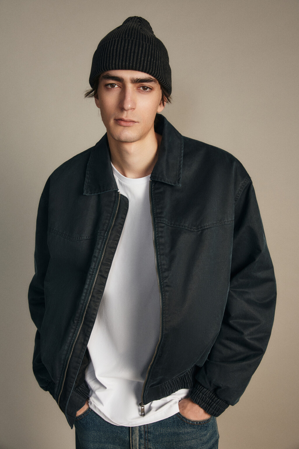 Шапка-бини вязаная в рубчик - цвет серый - 2