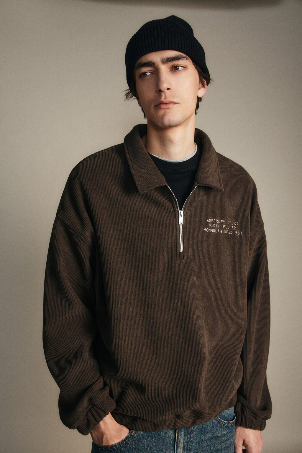 Шапка-бини вязаная в рубчик - цвет черный - 2