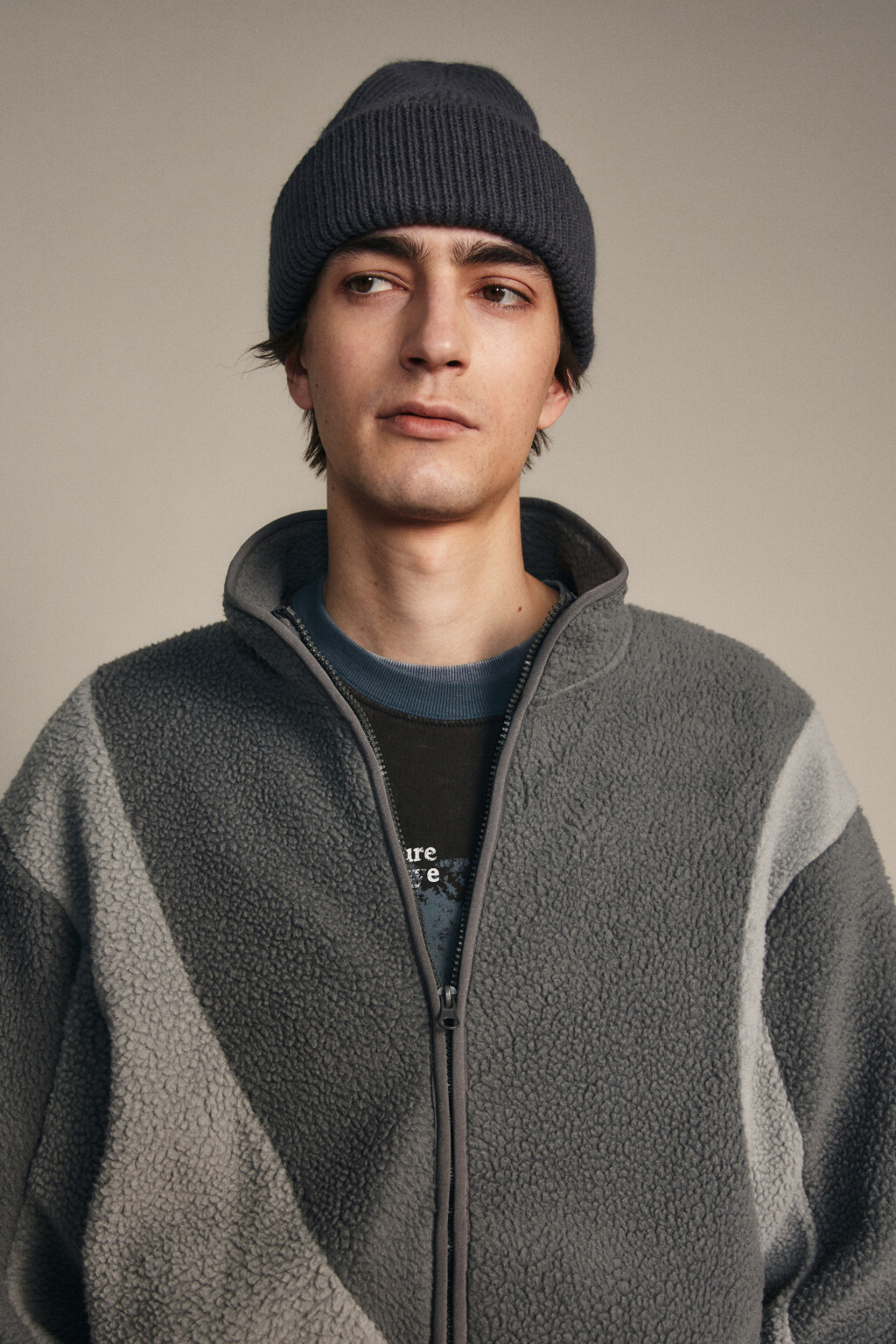 Шапка-бини вязаная в рубчик - цвет серый - 1