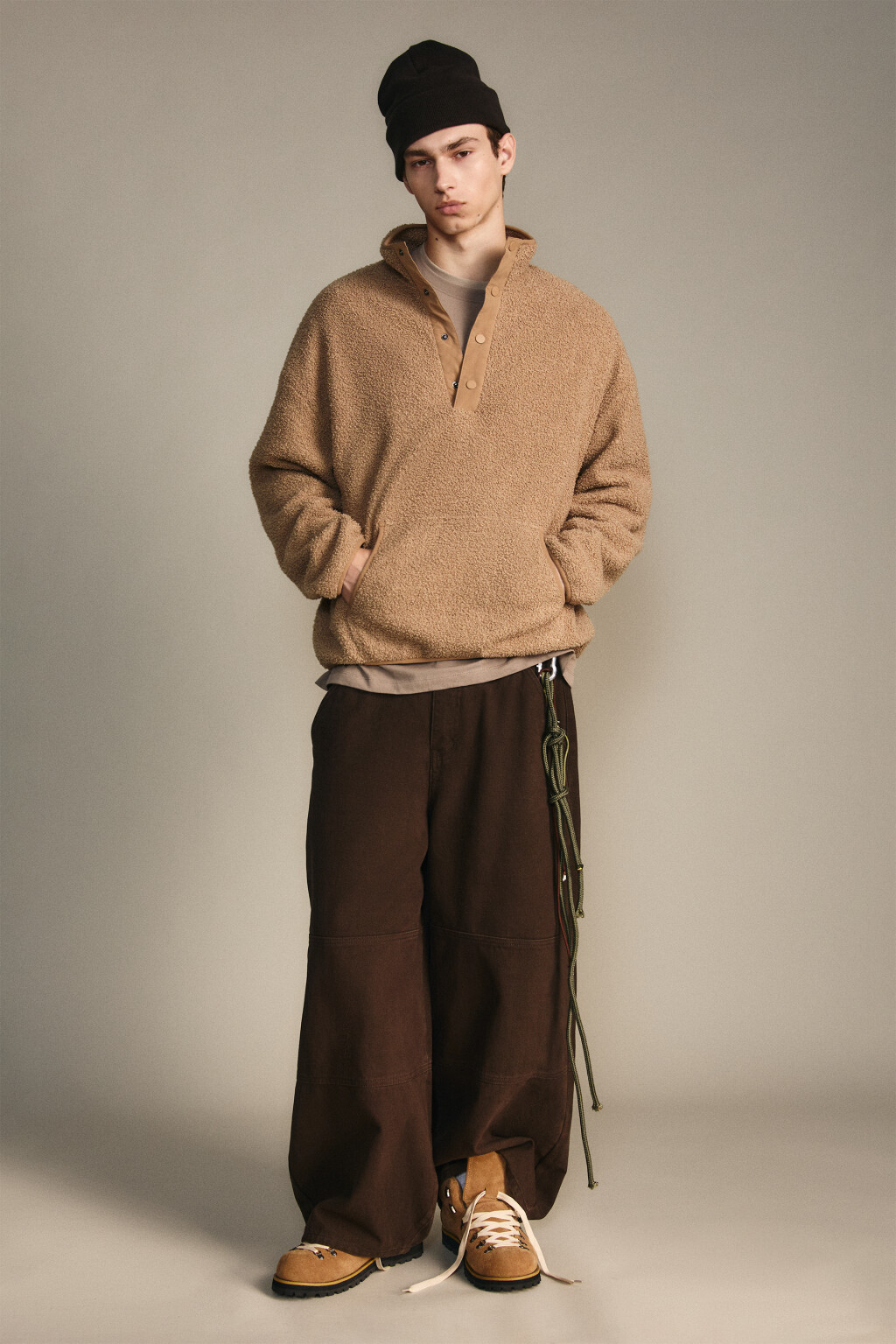 Шапка-бини трикотажная - цвет коричневый - 2