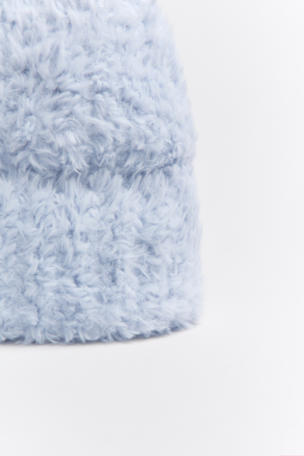 Шапка-бини пушистая с ворсом - цвет голубой - 2