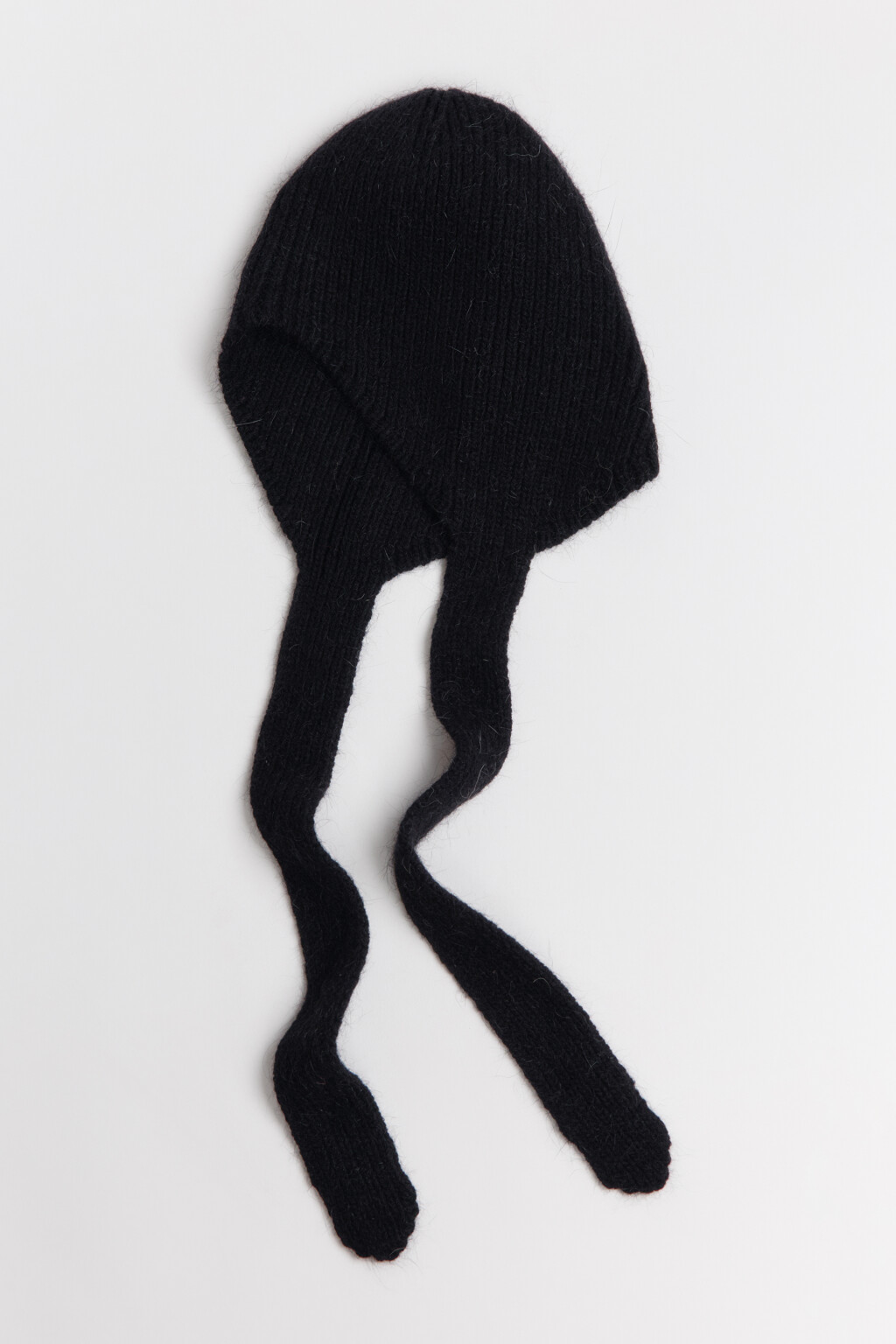 Шапка-чепчик с ангорской шерстью - цвет черный - 3