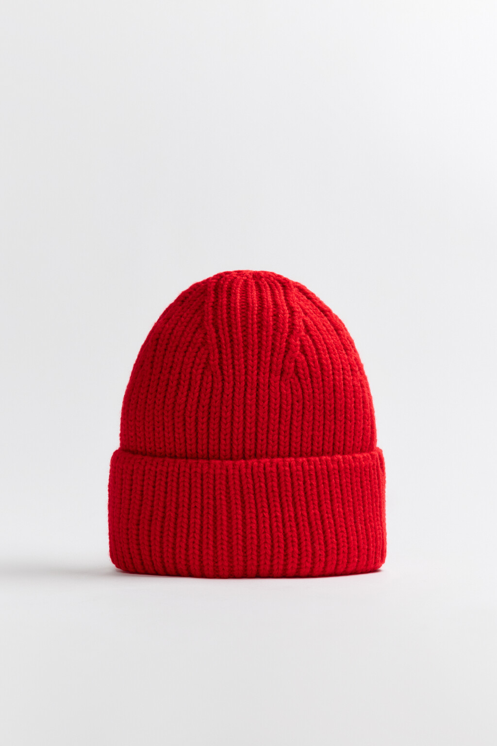 Шапка-бини вязаная в рубчик - цвет красный - 3