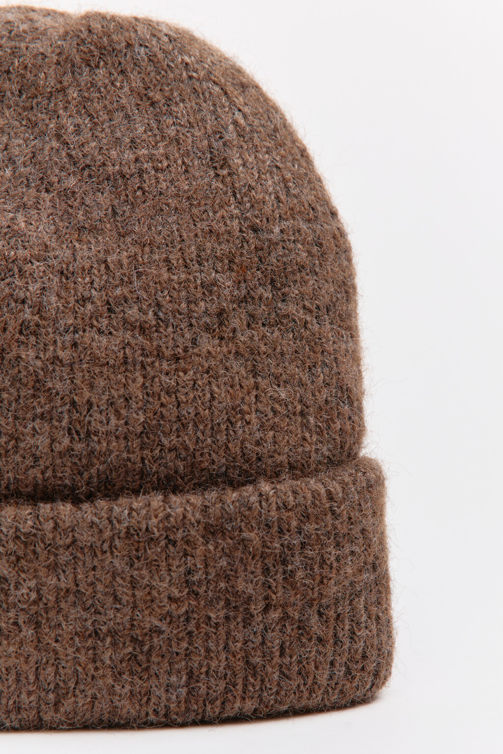 Шапка-бини трикотажная с шерстью - цвет коричневый - 4