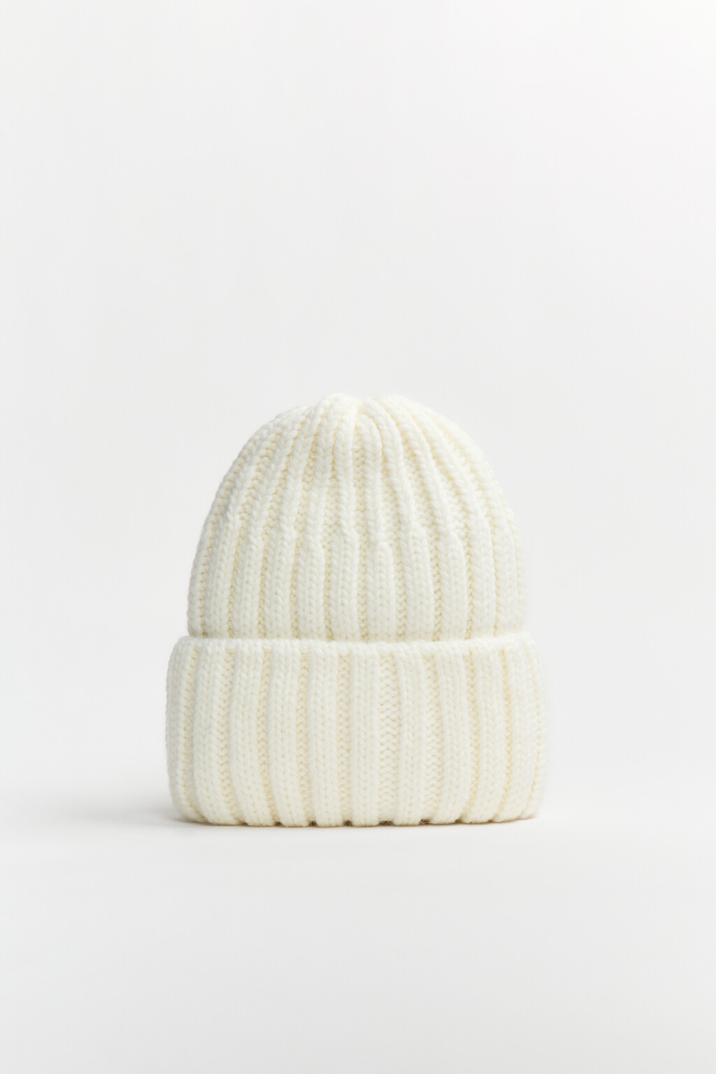 Шапка-бини вязаная утепленная - цвет молочный - 1