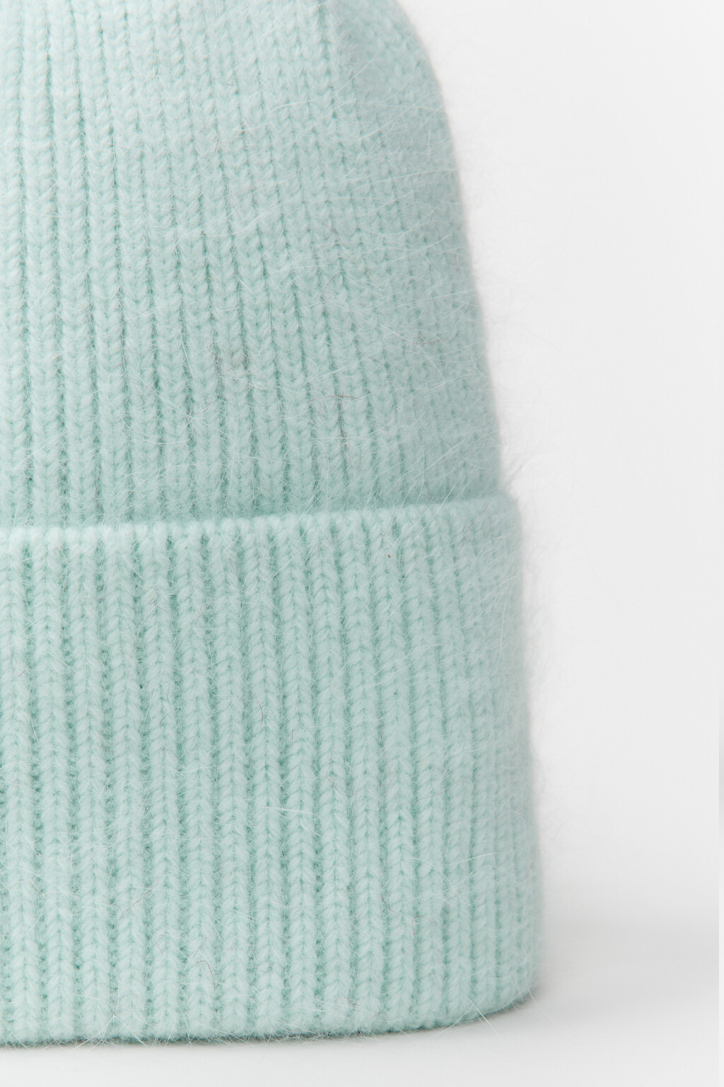 Шапка-бини с ангорской шерстью - цвет зеленый - 4