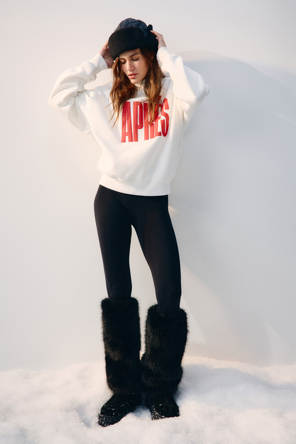 Шапка-ушанка стеганая утепленная - цвет черный - 2