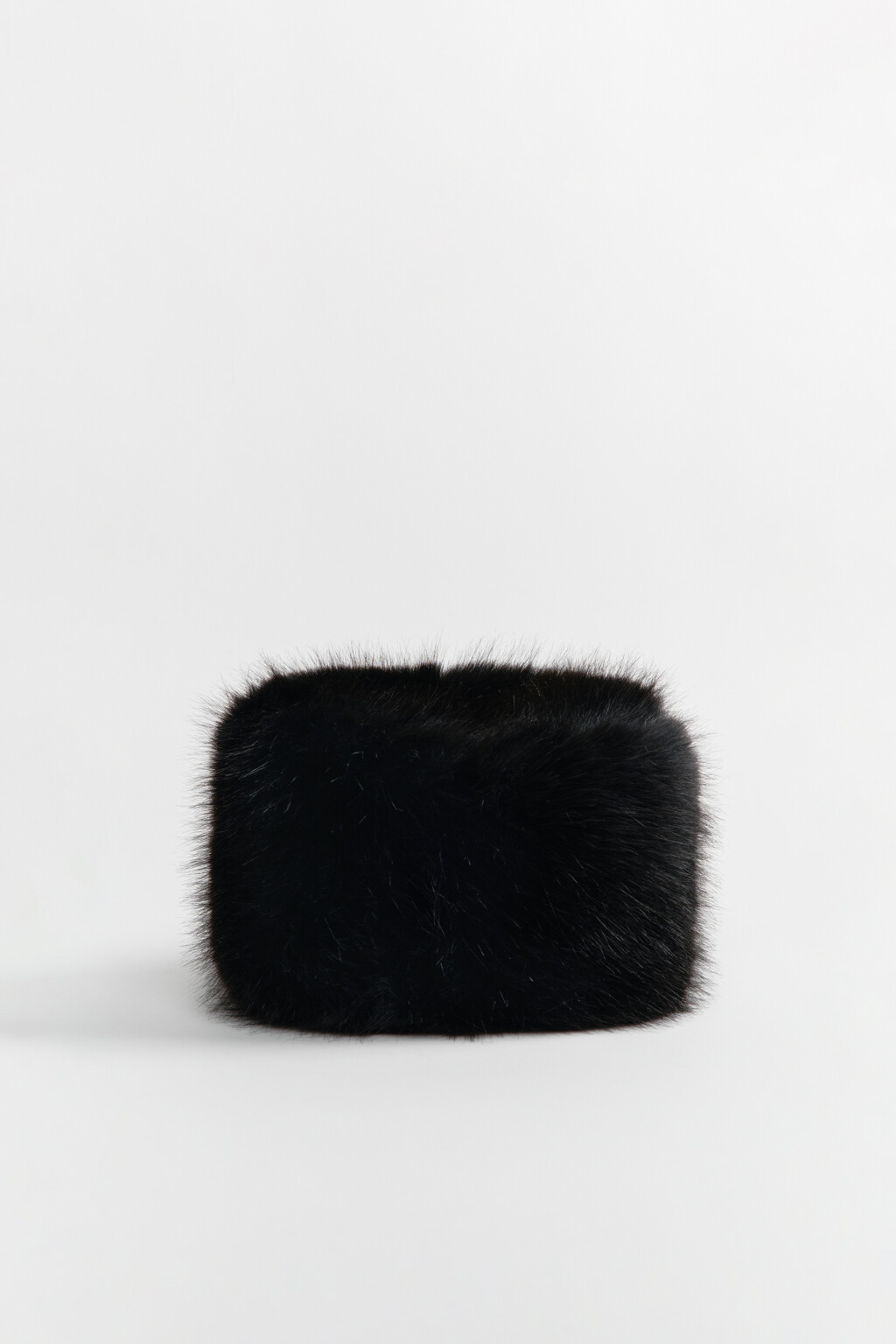 Шапка-боярка из искусственного меха - цвет черный - 1
